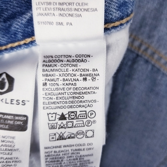 Levi's SilverTab A37010001 High-Waisted Mom Shorts NWT size 31 - Picture 10 of 10